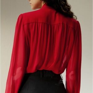 NWT Tie neck button up oversize blouse size M